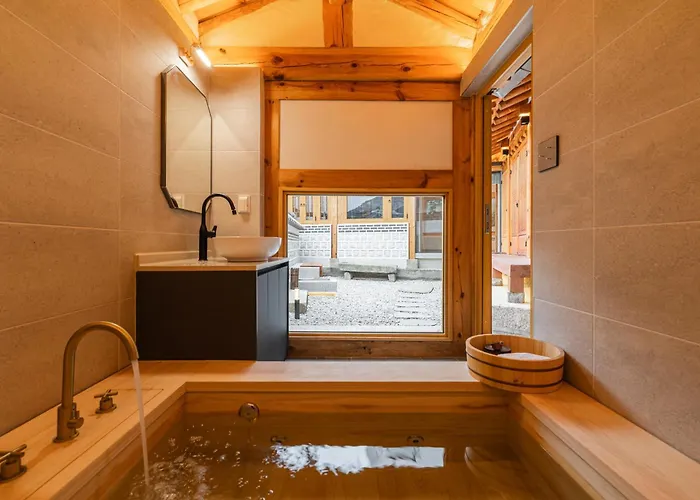 Apartment Luxury Hanok Seochon *