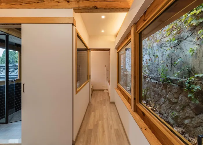 Luxury Hanok Seochon Seoul